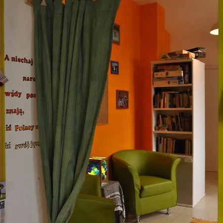 Alla Rocca - Ostello Del Tempo Perso Hostel